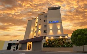 Fabhotel Arastu Plaza - Nr Nampally Railway Station